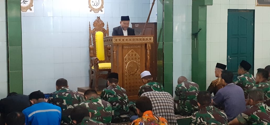 Khutbah Jumat, K.H. Sirojudin : Larangan Menghina Orang Lain